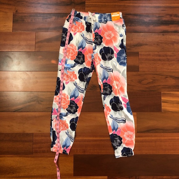 Gymboree top and jogger. - Picture 4 of 15